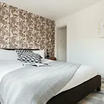The Madras Cottage - Bright 3Bdr Home With Garden